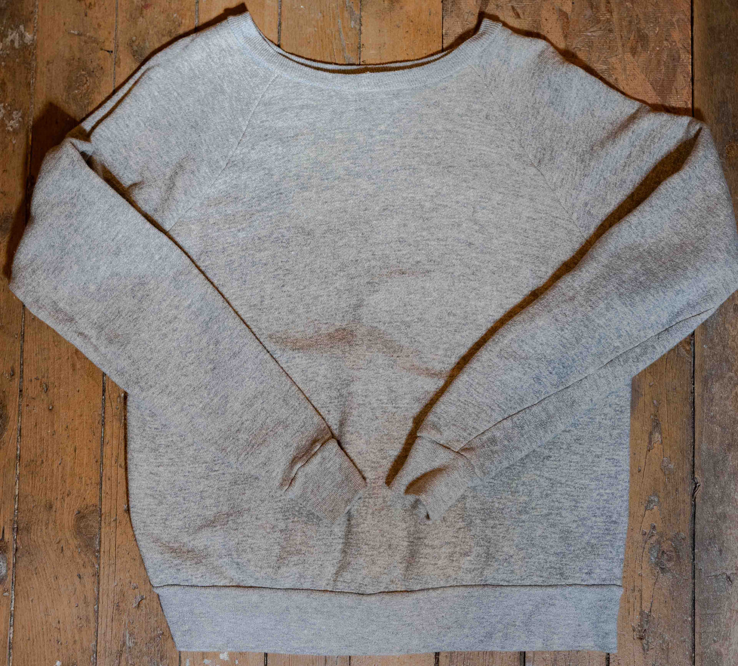 Vintage 1960’s Raglan Sweatshirt Size XL