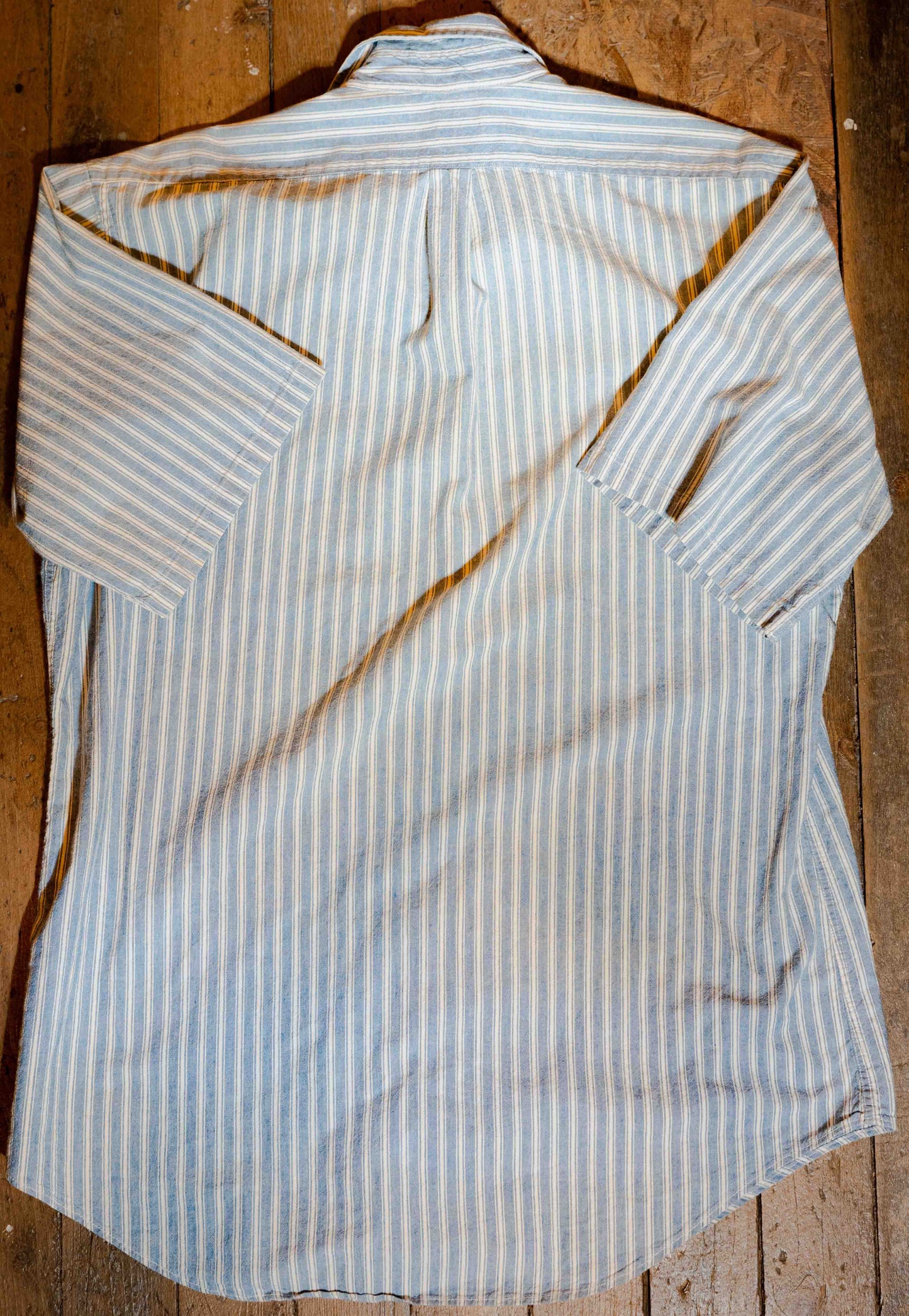Vintage 1990’s Striped Short Sleeve Button up Shirt Size XL