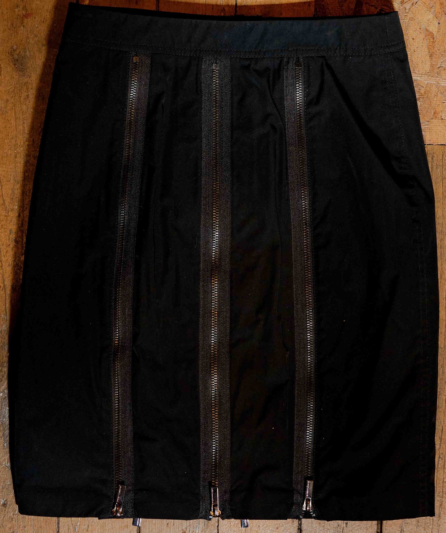 Vintage Y2K BCBG Zip Nylon Skirt