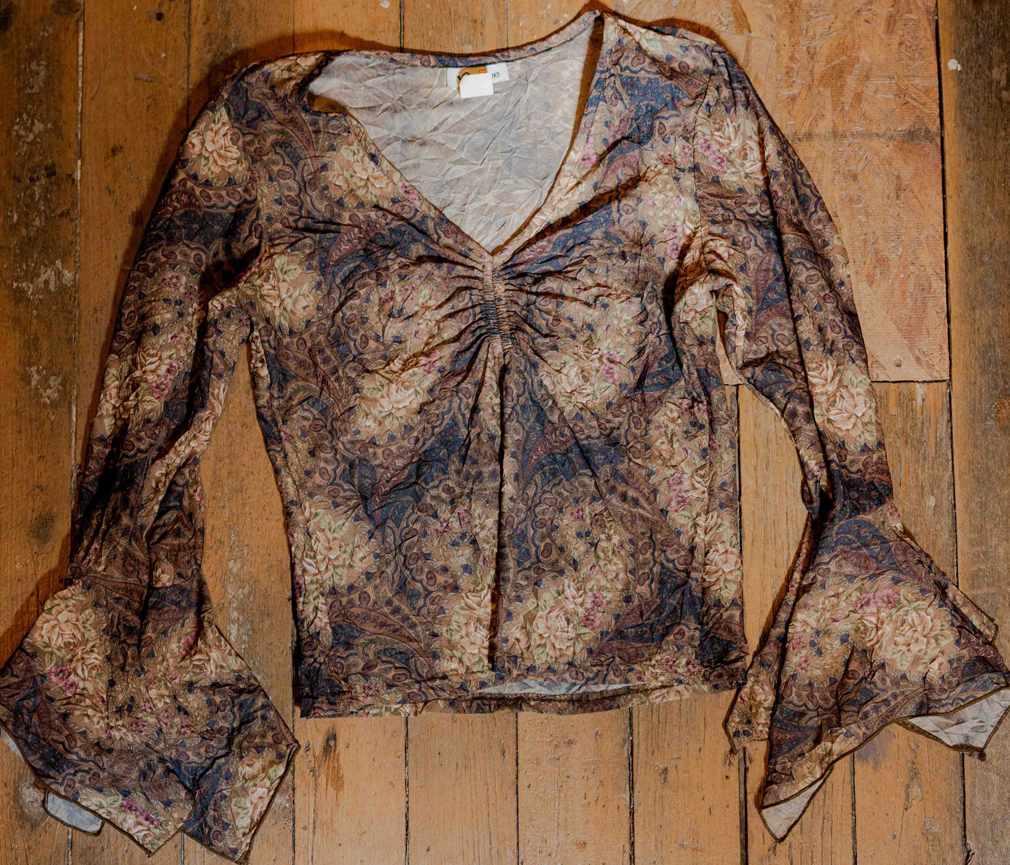 Vintage Y2K Bell Sleeve Top