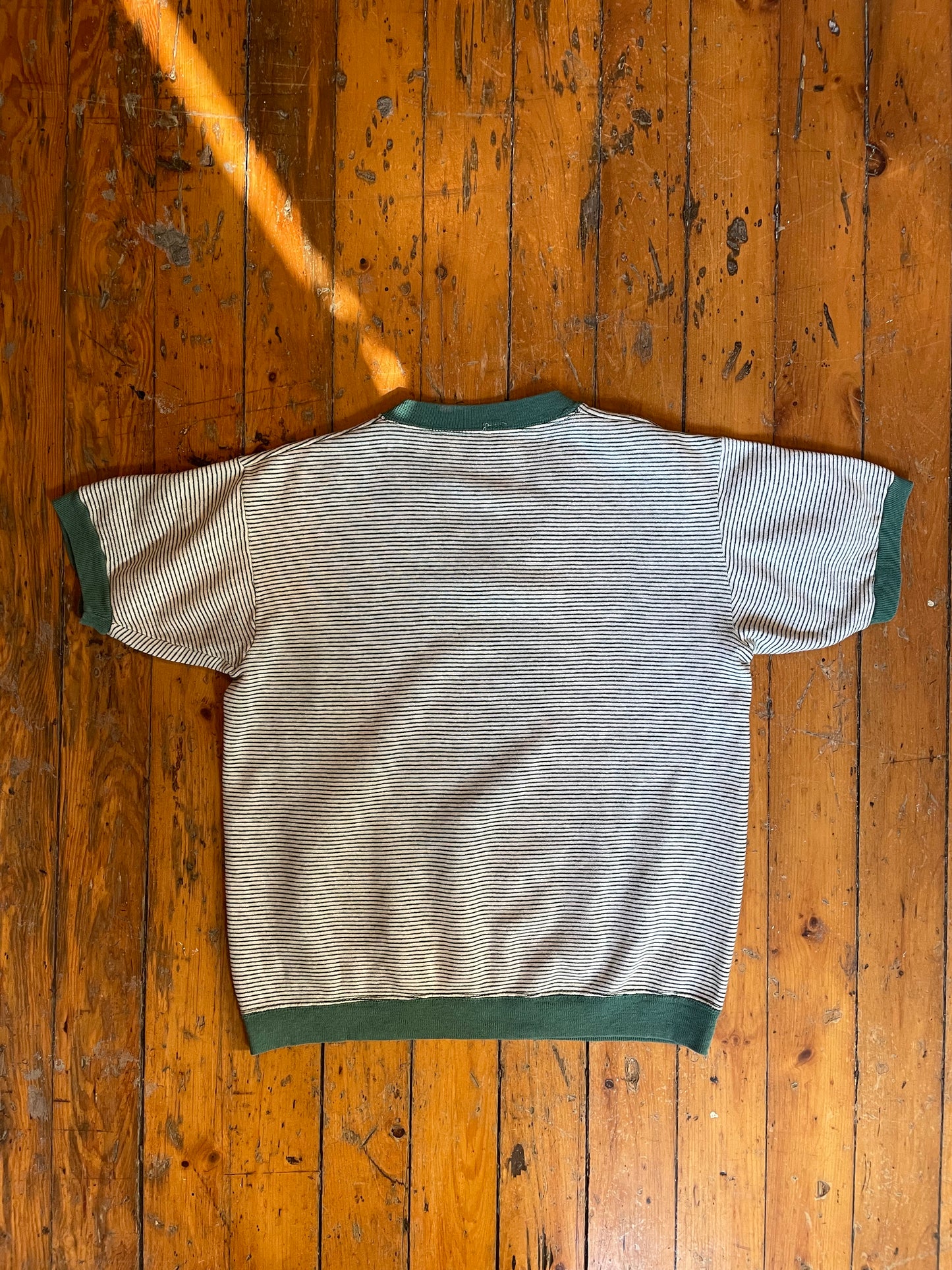 1960’s pullover v neck striped sweatshirt