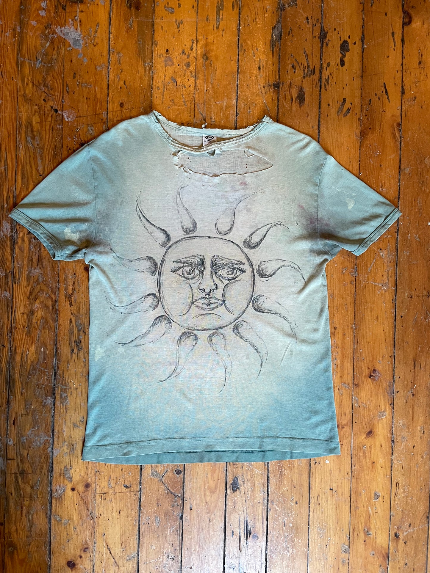1960’s Distressed Sun T-Shirt