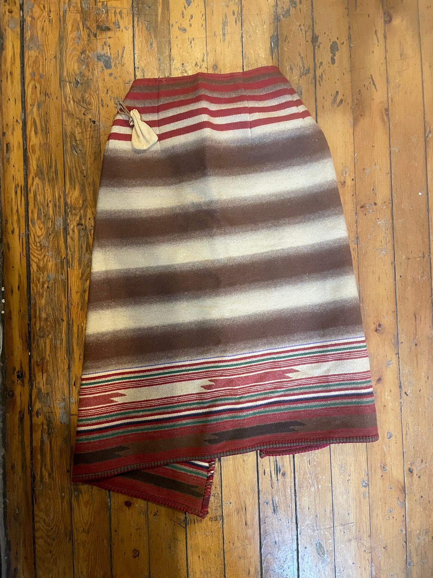 D/S vintage 1980s Navajo blanket skirt L
