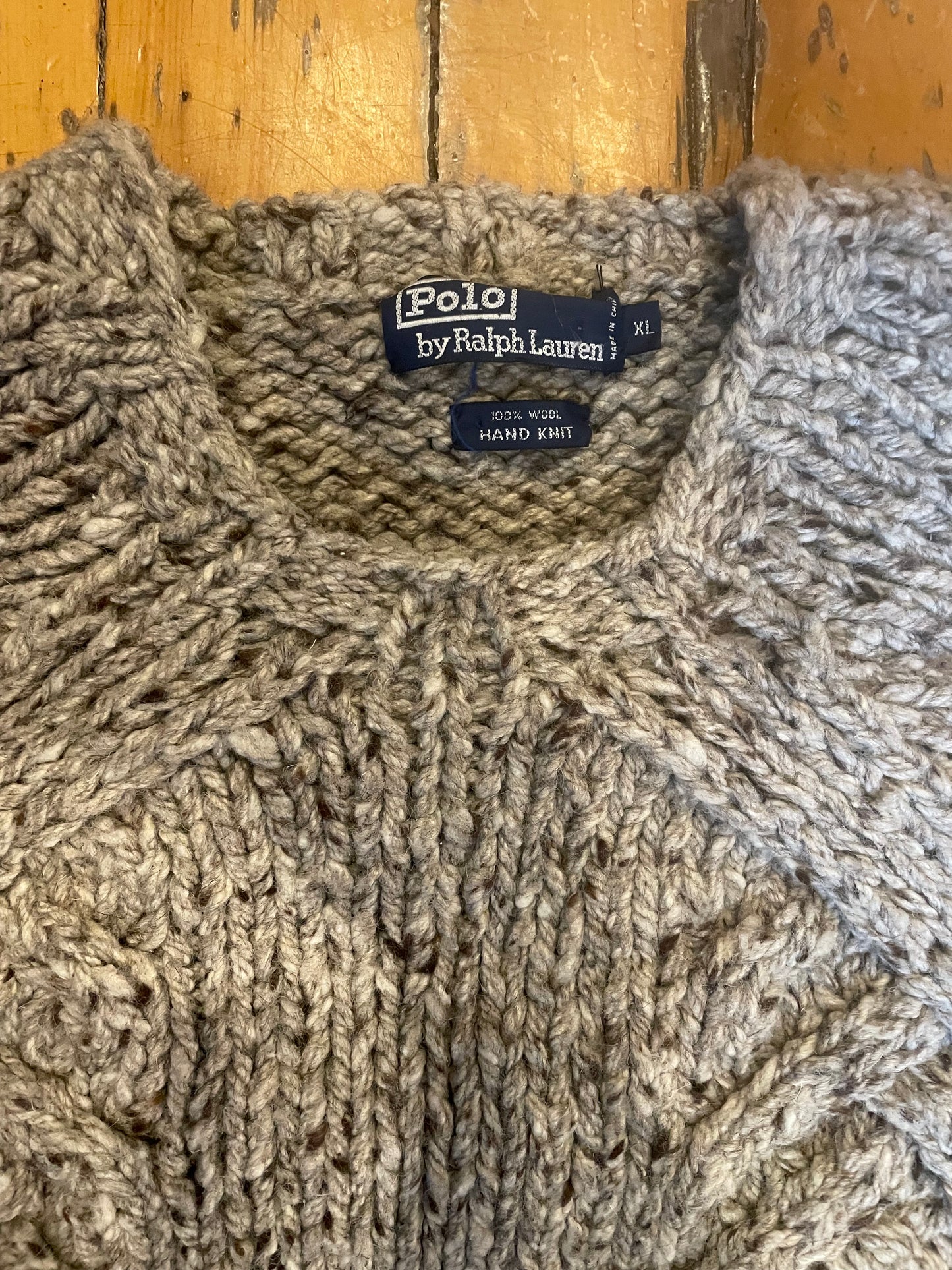 Vintage 1990s heavy hand knit sweater XL